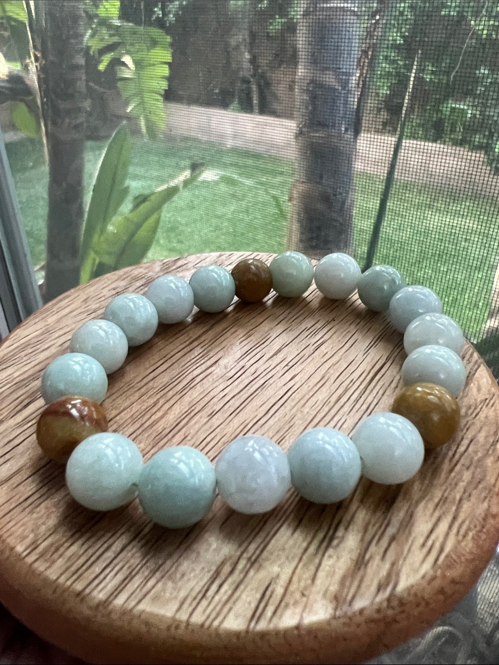 Handcrafted Jadeite Jade Bead Stretch Bracelet — Light Green & Brown